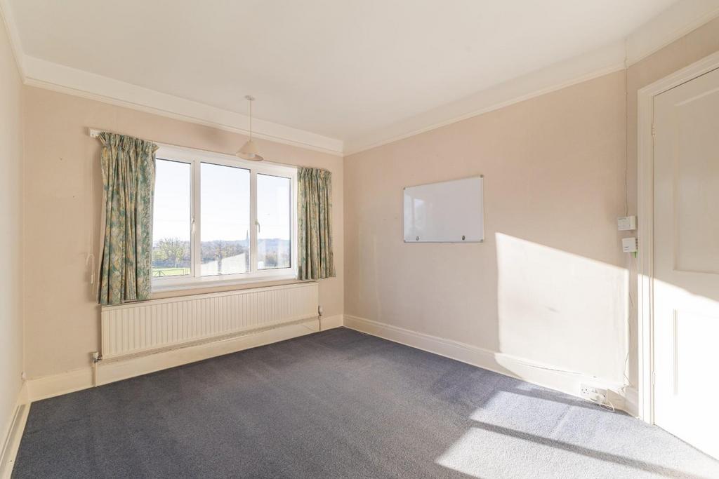 101031 11-Netheravon-Road-Salisbury-16.jpg