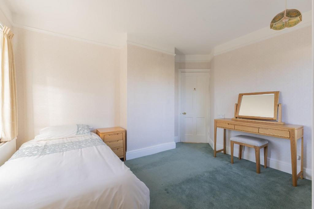 101031 11-Netheravon-Road-Salisbury-18.jpg