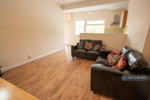 4 bedroom flat to rent, Ordnance Road, Southampton, SO15