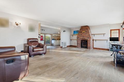 3 bedroom detached bungalow for sale, Curtis Mill Lane, Navestock, RM4