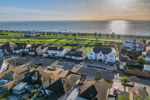 undefined, Southend-on-sea SS3