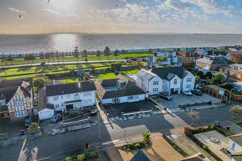 undefined, Southend-on-sea SS3