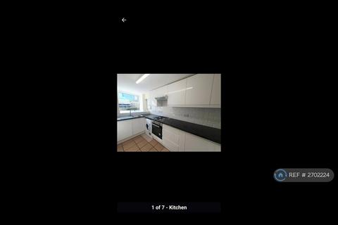 2 bedroom flat to rent, Dartmouth Road, Paignton, TQ4