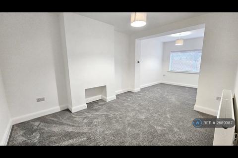 3 bedroom semi-detached house to rent, Bwlch Road, Cardiff, CF5
