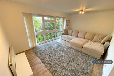 2 bedroom flat to rent, Rowsham Court, Harrow, HA1