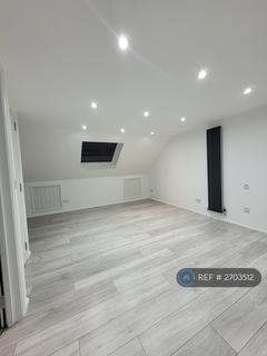 4 bedroom terraced house to rent, Alpha Road, Chingford, E4