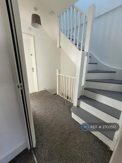 4 bedroom terraced house to rent, Alpha Road, Chingford, E4