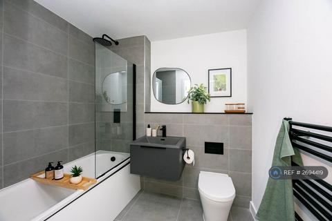 1 bedroom flat to rent, Berkley Square, Salford, M5