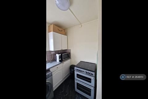 undefined, Holmesdale Road, London, SE25