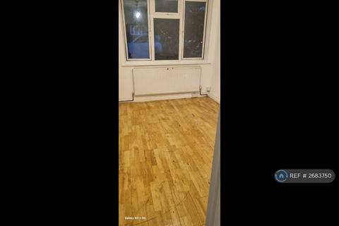 4 bedroom semi-detached house to rent, Long Elmes, Harrow, HA3