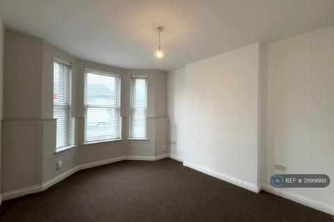 2 bedroom flat to rent, Osborne Road, Bournemouth, BH9