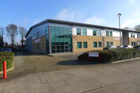 Distribution warehouse to rent, Icknield Way Letchworth Garden City SG6 1ET