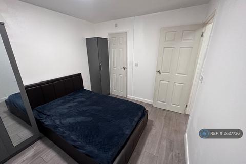 undefined, Parkfield Road, Feltham, TW13