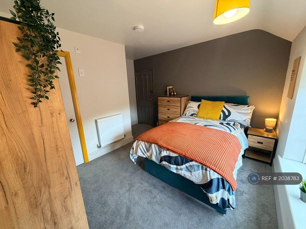 Room 2 & 4