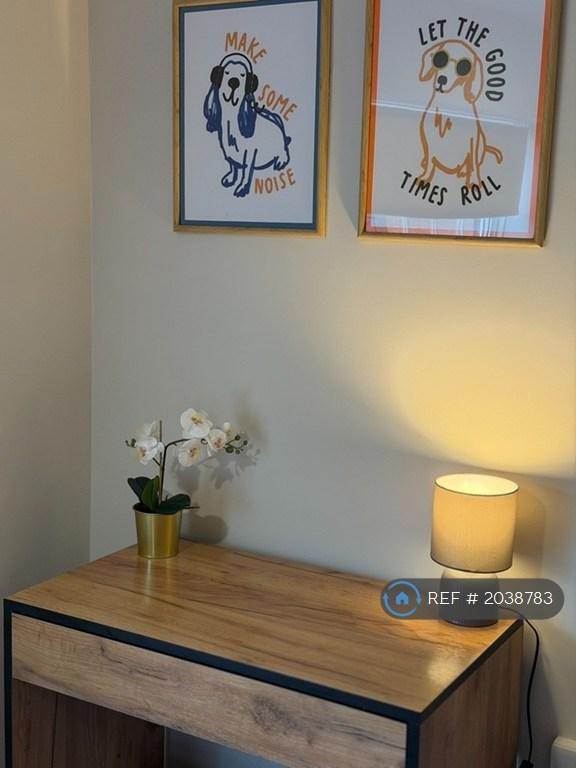 Room 2 & 4