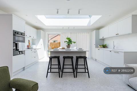undefined, Broad Street, Guildford, GU3
