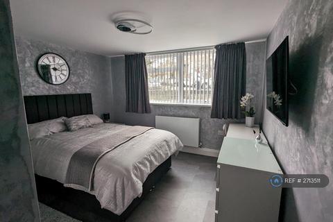 2 bedroom flat to rent, Penylan, Cardiff, CF23