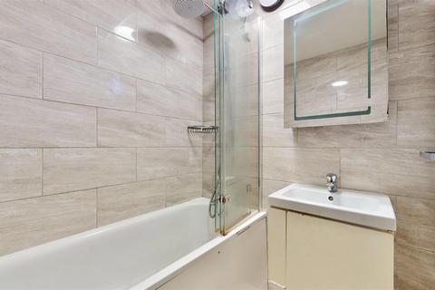 1 bedroom property to rent, Jetstar Way, Northolt UB5