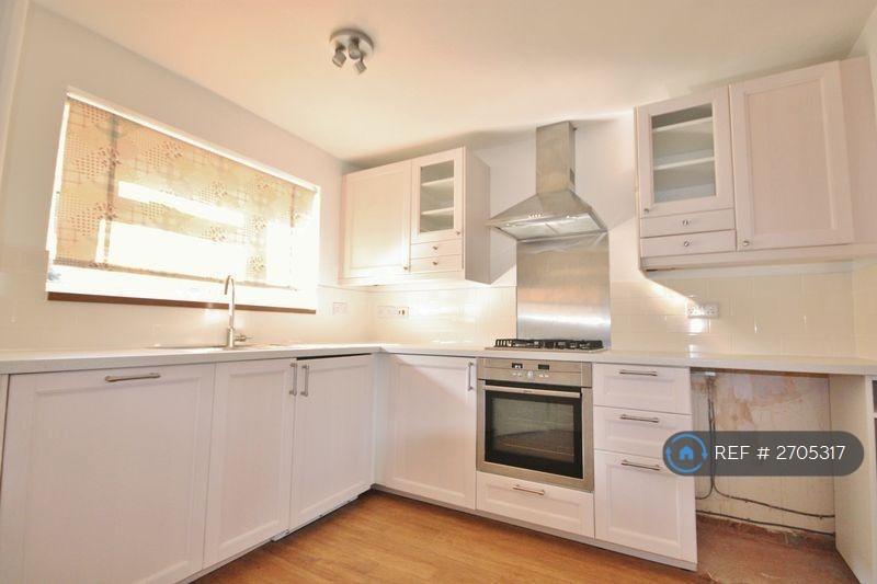 Spacious Kitchen Diner