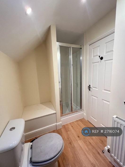 2f Bathroom