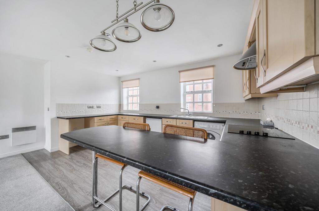 1386334-4-692d746...