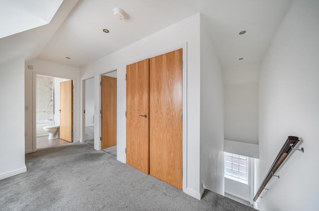 1386334-6-692d74a...