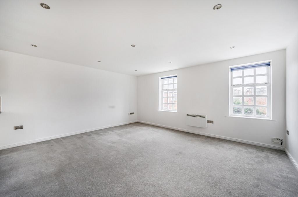 1386334-19-692d75...