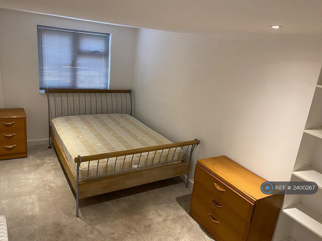 Bedroom2