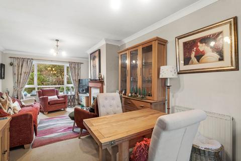 undefined, 6 Kenwood Close, Worcester.  WR4 9BE