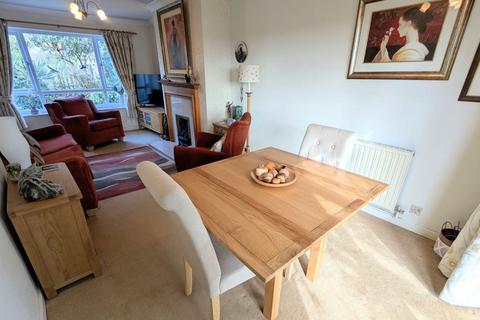 undefined, 6 Kenwood Close, Worcester.  WR4 9BE