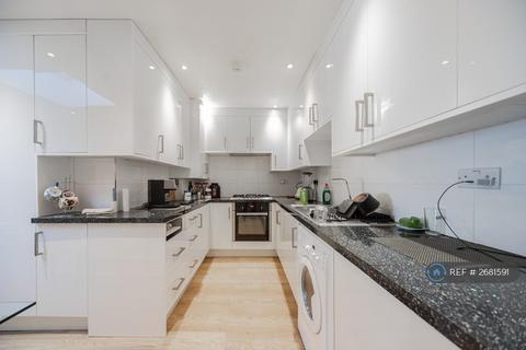2 bedroom flat to rent, Crowther Avenue, Brentford, TW8