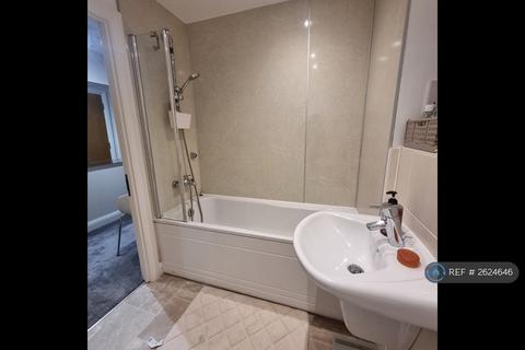 1 bedroom in a flat share to rent, Kerr Place, Aylesbury, HP21