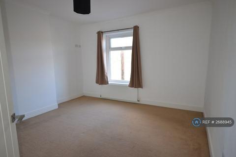 2 bedroom terraced house to rent, Church Street, Jump, Barnsley, S74