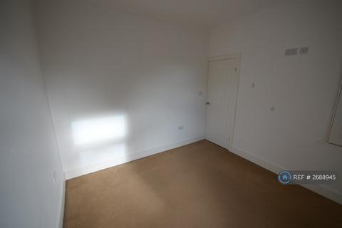 2 bedroom terraced house to rent, Church Street, Jump, Barnsley, S74