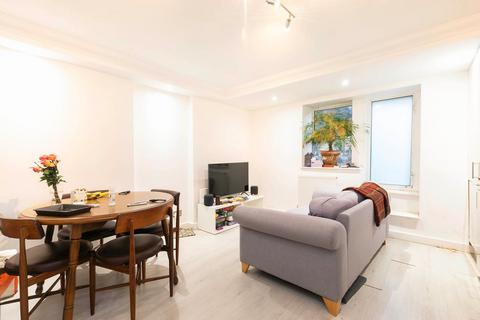 3 bedroom flat to rent, Fairhazel Gardens, London NW6