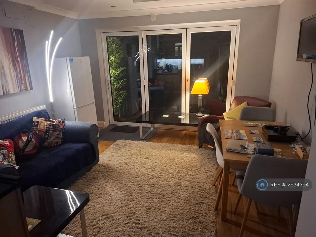Lounge / Diner