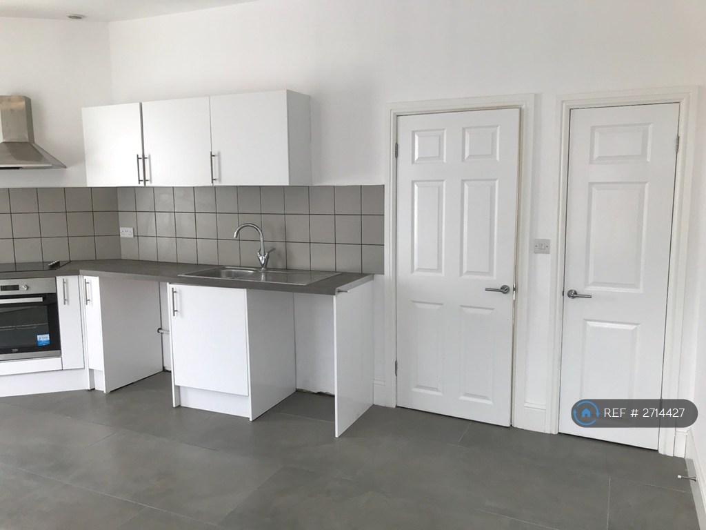 Kitchen/Lounge