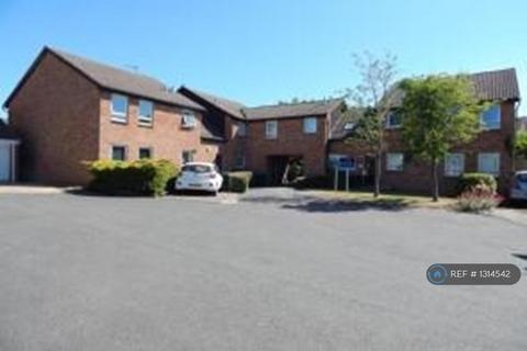 Studio to rent, Framlingham Grove, Kenilworth, CV8