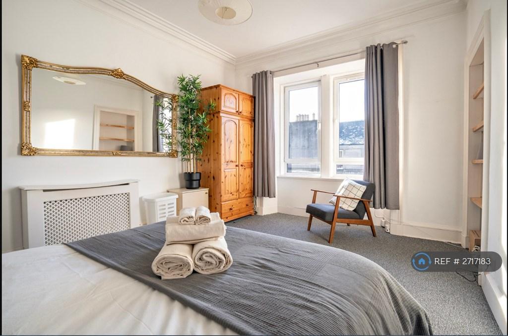 Bed Front
