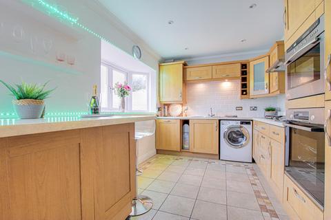undefined, The Ostlers, Hordle, Lymington, SO41