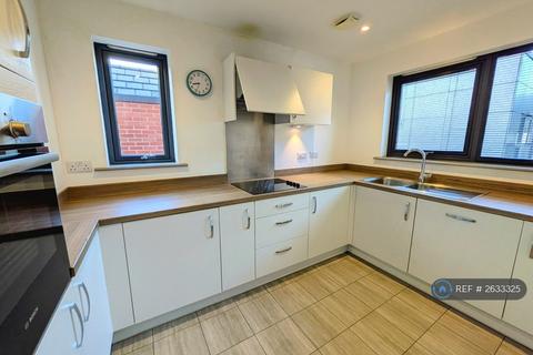 3 bedroom semi-detached house to rent, Paintworks, Arnos Vale, Bristol, BS4