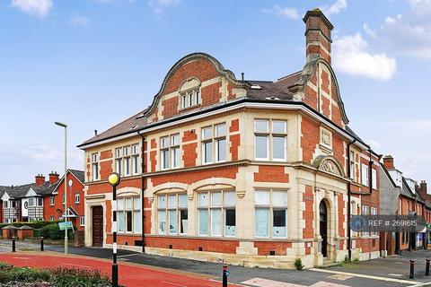 undefined, Lynchford Road, Farnborough, GU14