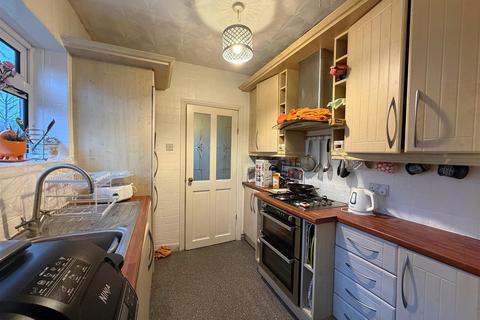 3 bedroom semi-detached house for sale, Southfield Drive, Westhoughton, Bolton