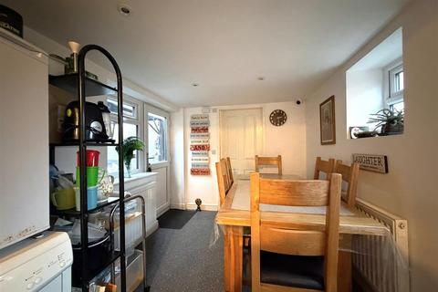 3 bedroom semi-detached house for sale, Southfield Drive, Westhoughton, Bolton