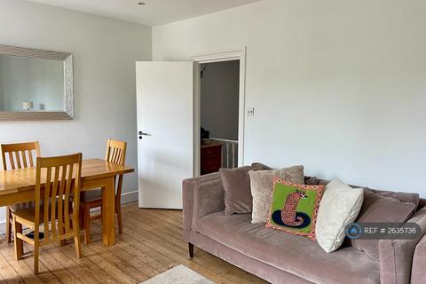 2 bedroom flat to rent, Northlands Street, London, SE5