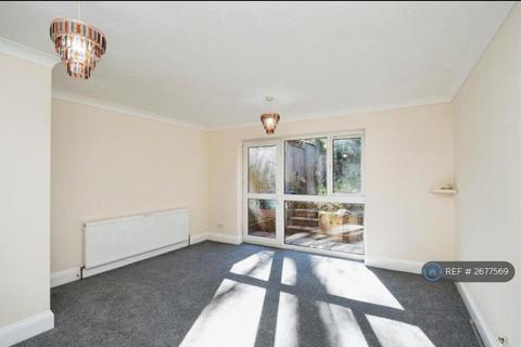 undefined, Broadmead, Tunbridge Wells, TN2