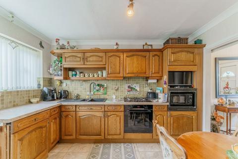 undefined, Petre Avenue, Selby YO8