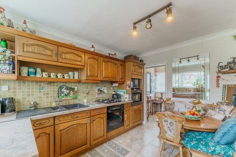 undefined, Petre Avenue, Selby YO8