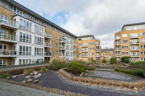 undefined, Saint Davids Square, London, E14