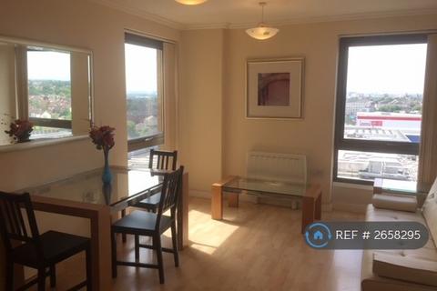1 bedroom flat to rent, Poulton Court, London, W3